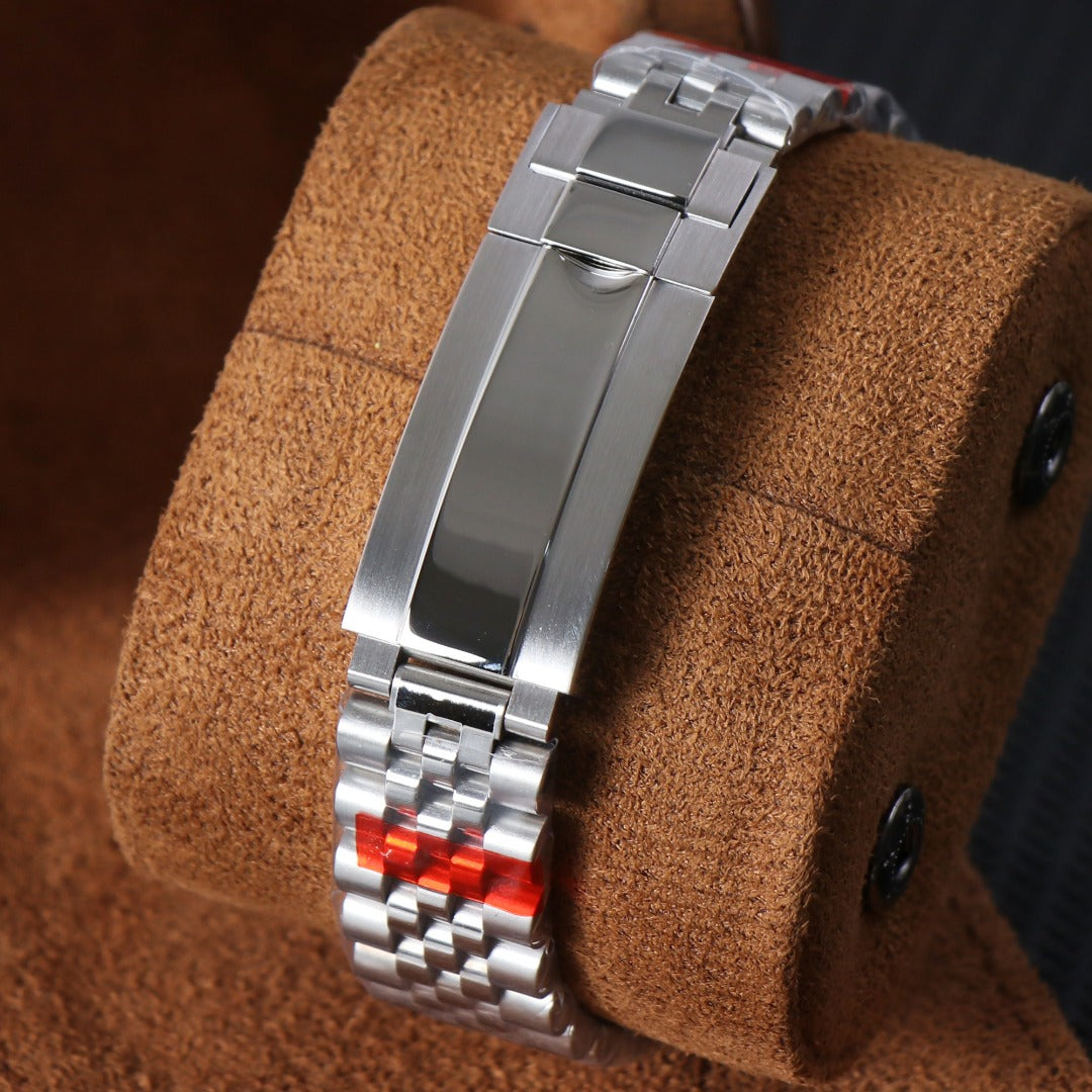 Seikojust already late black